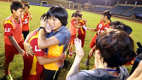 HLV Kim Chi và các cầu thủ TP.HCM đang tự cách ly tại Hà Nội